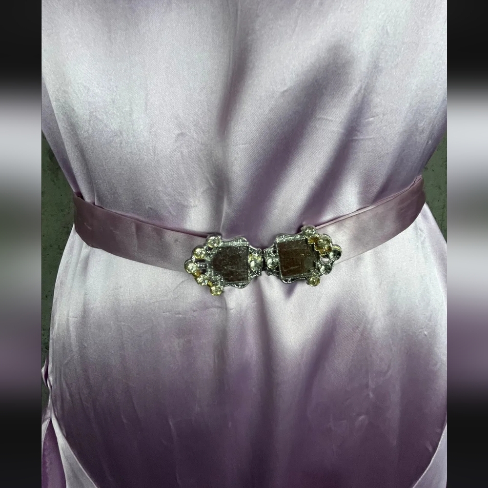 1930s Lavender Bias Cut Satin Gown - Picture 5 of 9